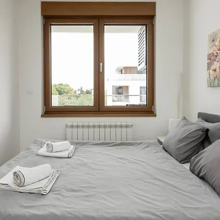 Apartament Zemun Luxury - Comfortable, Workspace, Quiet, Free Parking, Netflix *