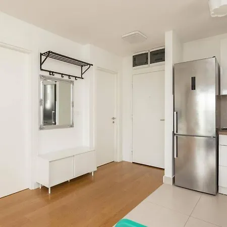 公寓 Zemun Luxury - Comfortable, Workspace, Quiet, Free Parking, Netflix *