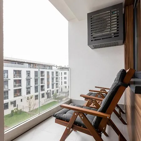 Zemun Luxury - Comfortable, Workspace, Quiet, Free Parking, Netflix * 贝尔格莱德