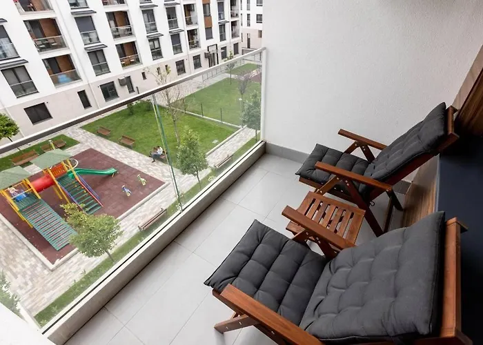 Zemun Luxury - Comfortable, Workspace, Quiet, Free Parking, Netflix Beograd