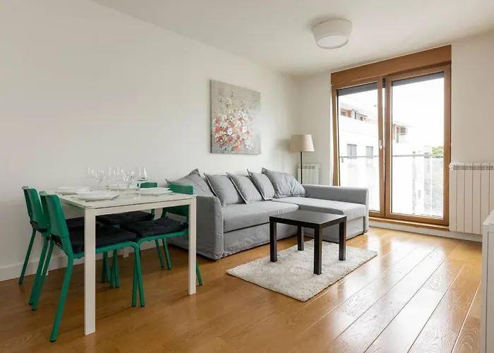 Zemun Luxury - Comfortable, Workspace, Quiet, Free Parking, Netflix Lejlighed *