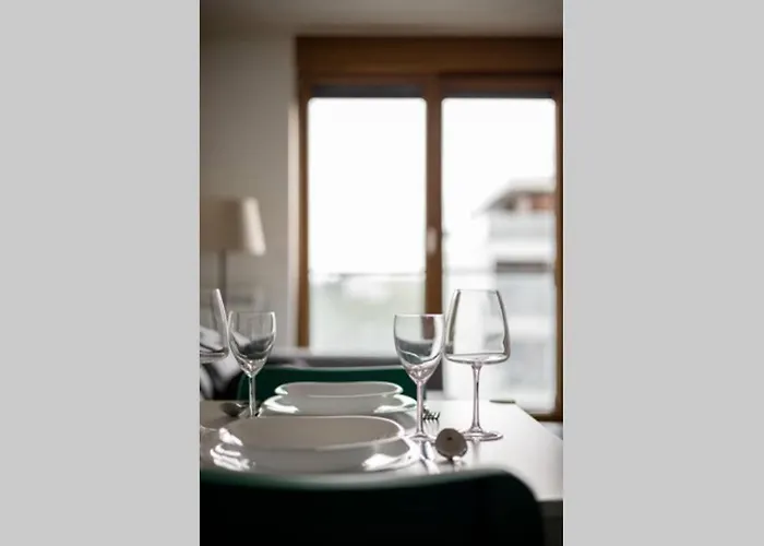 Zemun Luxury - Comfortable, Workspace, Quiet, Free Parking, Netflix Lejlighed